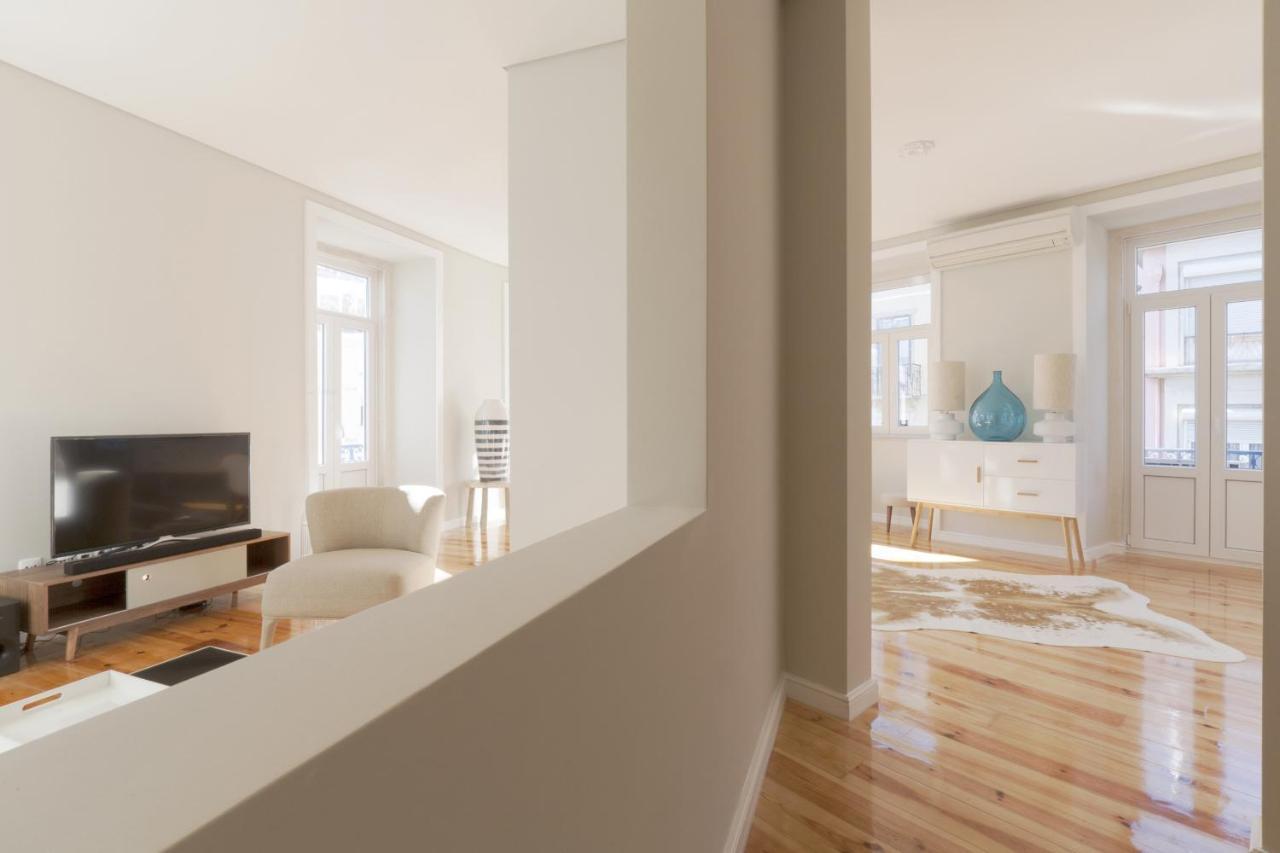 Apartamento Andrade ลิสบอน ภายนอก รูปภาพ