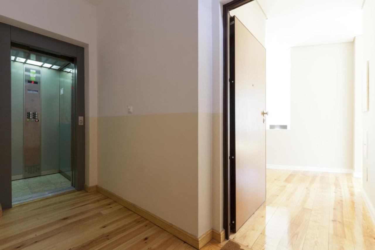 Apartamento Andrade ลิสบอน ภายนอก รูปภาพ